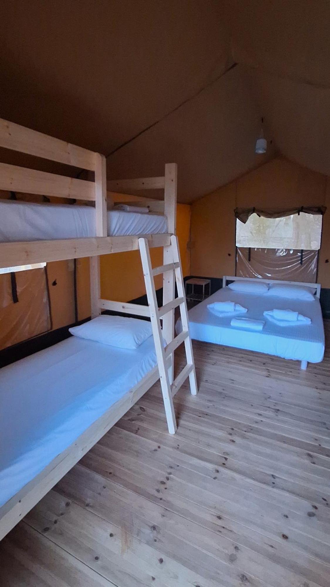 Nirikos Camping Spasmeni Vrisi Ruang foto