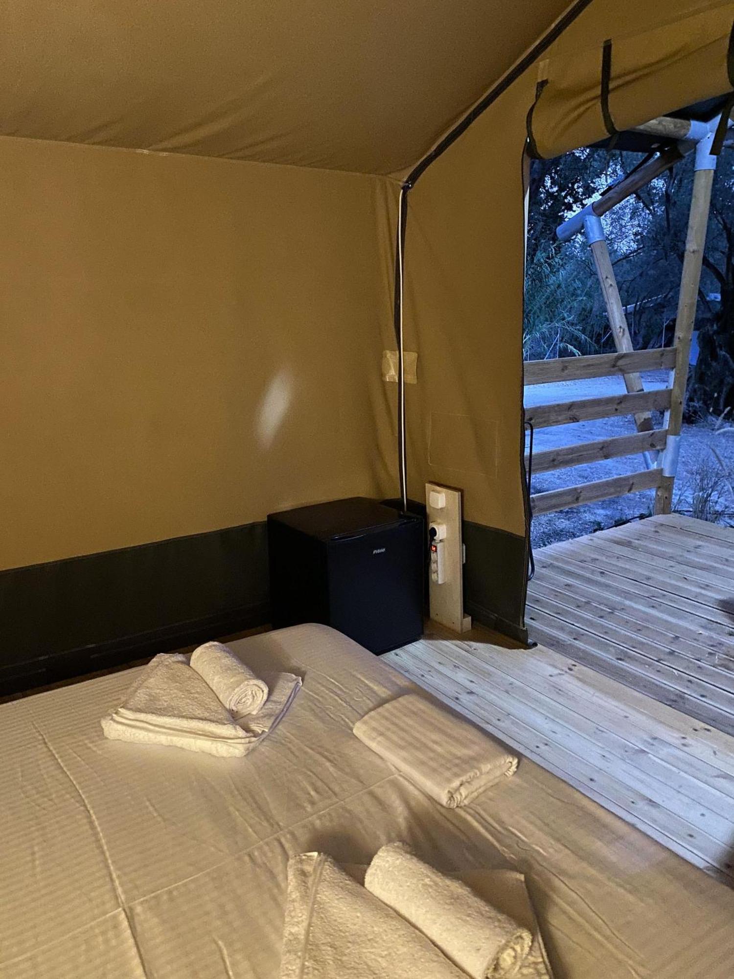 Nirikos Camping Spasmeni Vrisi Ruang foto