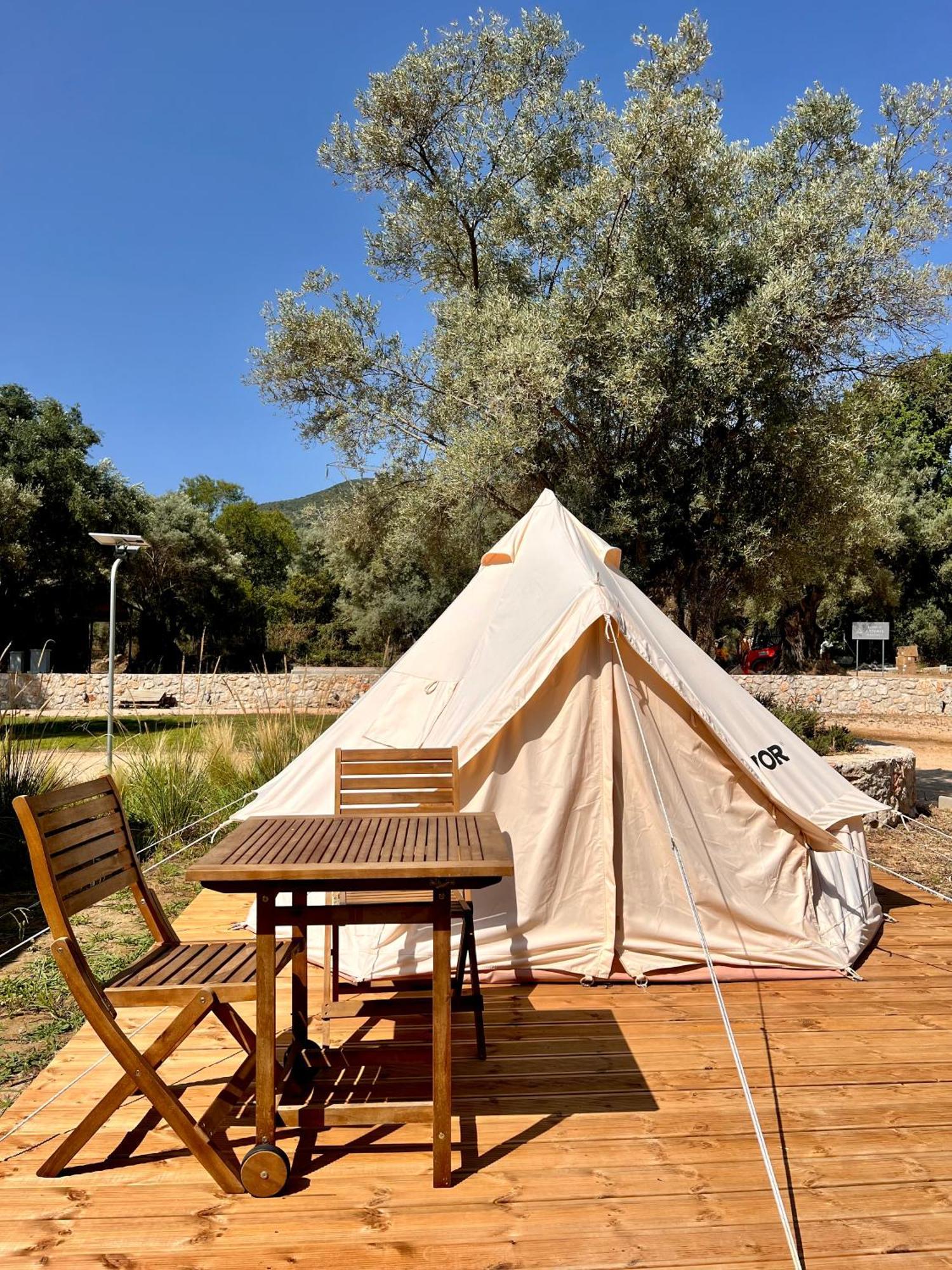 Nirikos Camping Spasmeni Vrisi Ruang foto